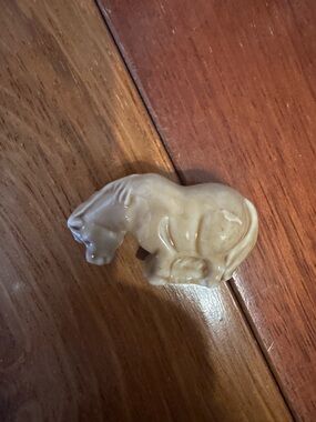 Wade Whimsies Tan Ceramic Horse Figurine
